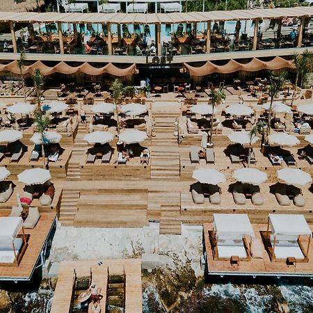 Lost Seaside Hotel Sarandë Exterior foto